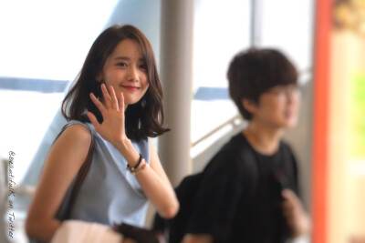 允儿
Yoona