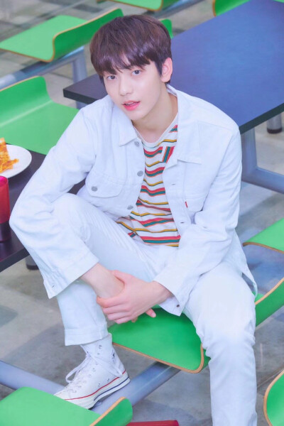 TXT soobin
这个颜 我爱！