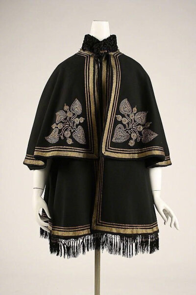 维多利亚时期的斗篷，精致美～