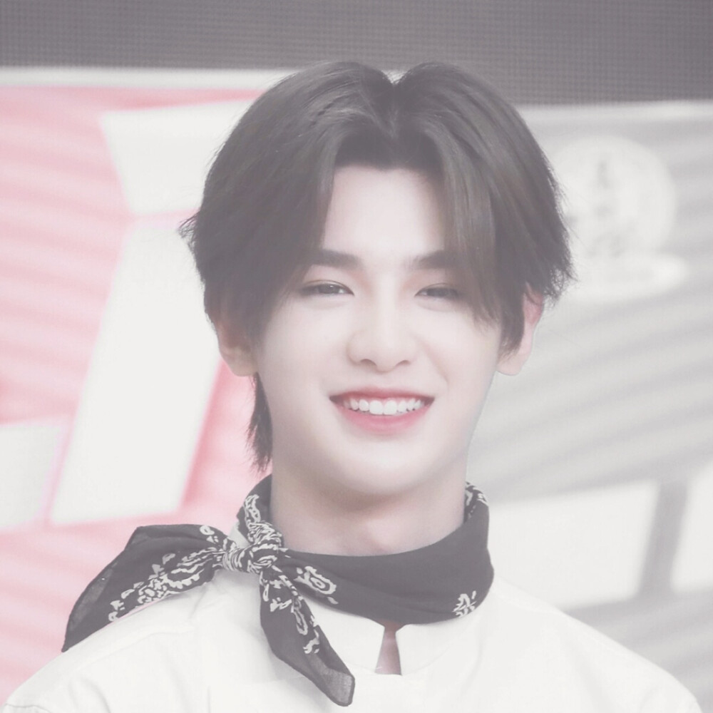 黄明昊