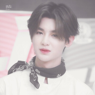 黄明昊