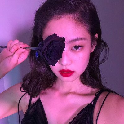 Jennie Kim（金珍妮)✨