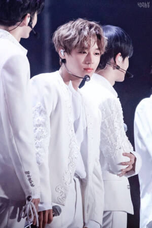 朴志训

cr：logo