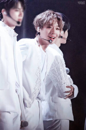 朴志训

cr：logo
