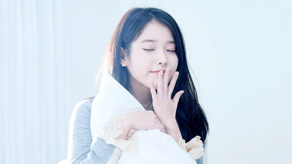 IU 李知恩 李智恩 cr：IUmushimushi ​​​​