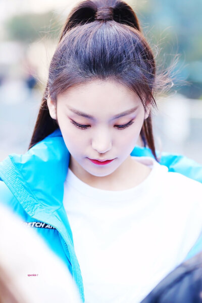 ITZY 黄艺智