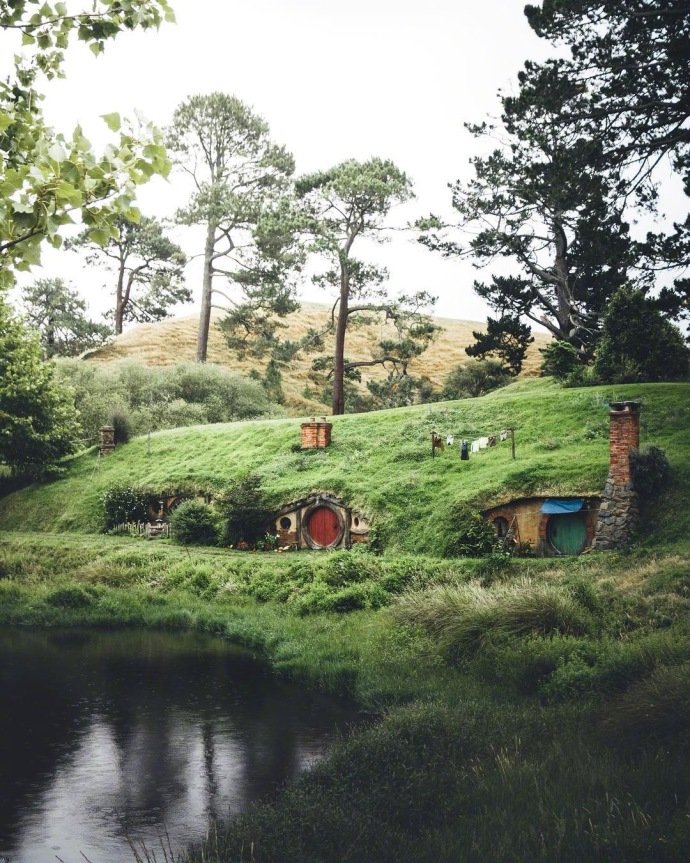 《指环王》与《霍比特人》的取景地，新西兰霍比屯Hobbiton