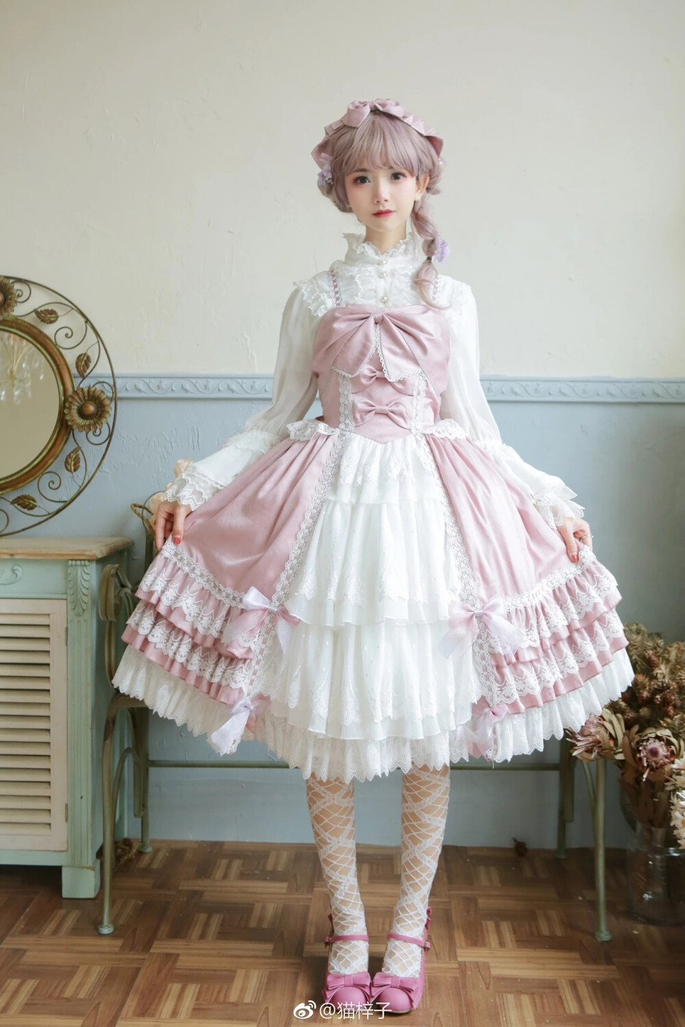 lolita〖一见倾心系列〗 出镜:猫梓子 裙子:lorielorielolita洋装