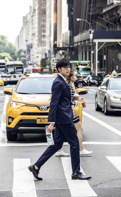 哼哼哈嘿，给大家介绍一下，我的新男朋友，哈哈