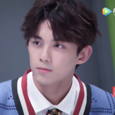 二传注纪潇
原图tb湘之曦