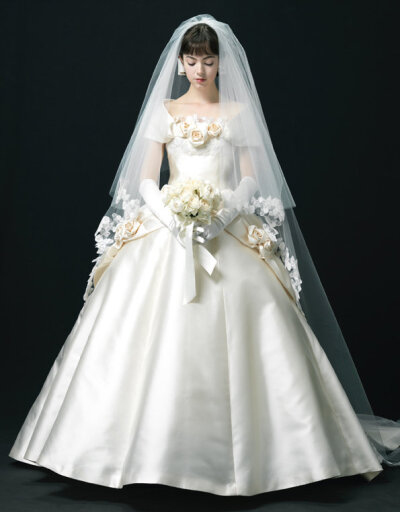 Ema Rie Wedding Dress
