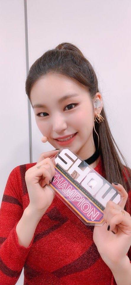 ITZY 黄艺智