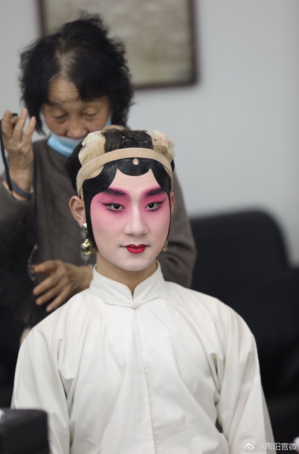 陶阳/陶云圣
图源微博:陶阳官微
/侵删
今天依旧是陶媒婆吖