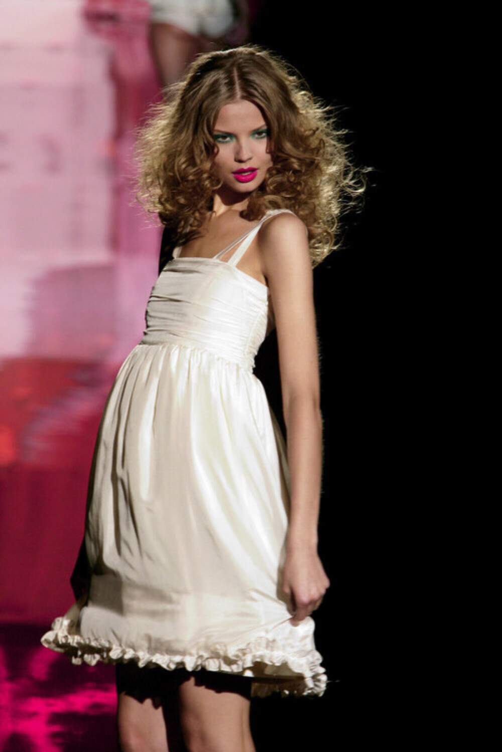 方脸Magdalena Frackowiak