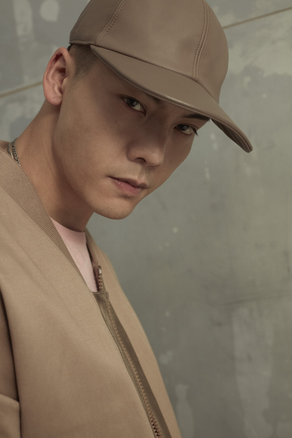 【陈伟霆 William Chan】Zegna杰尼亚品牌全球形象代言人 2019春夏广告 3149 x 4724 px (图源: 微博@腾讯视频音乐 weibo.com/5237654004/HiLp13RrS)