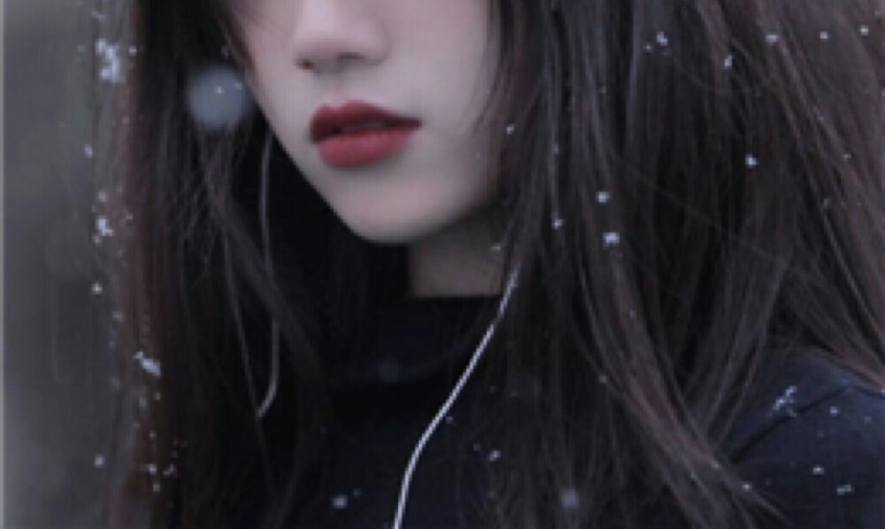 ［鹿半生］自截女主素材
二转注明鹿半生