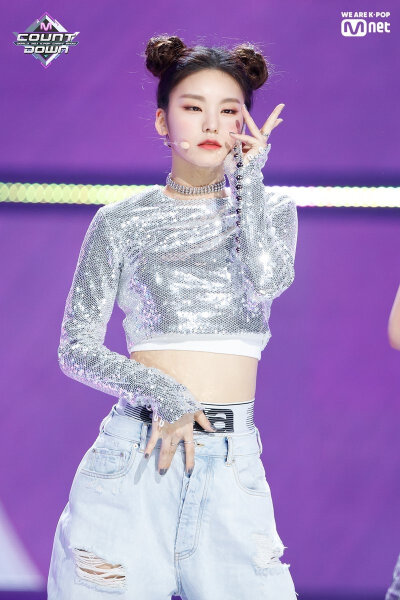 itzy yeji黄艺智