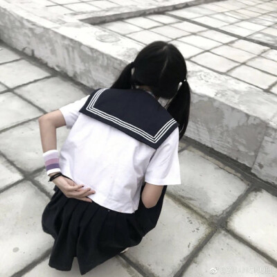 部 制服