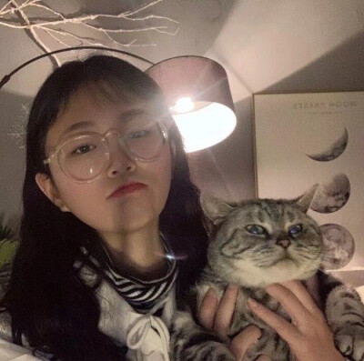 可爱女人ớ ₃ờ