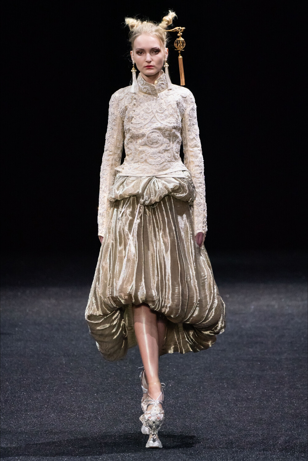 Guo Pei（郭培）2019巴黎春夏高级定制系列《东.宫》