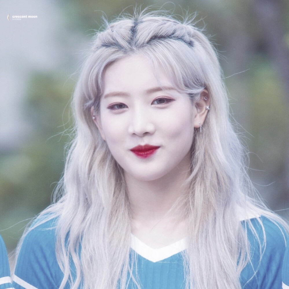 Kim Lip 金定恩｜沈妤