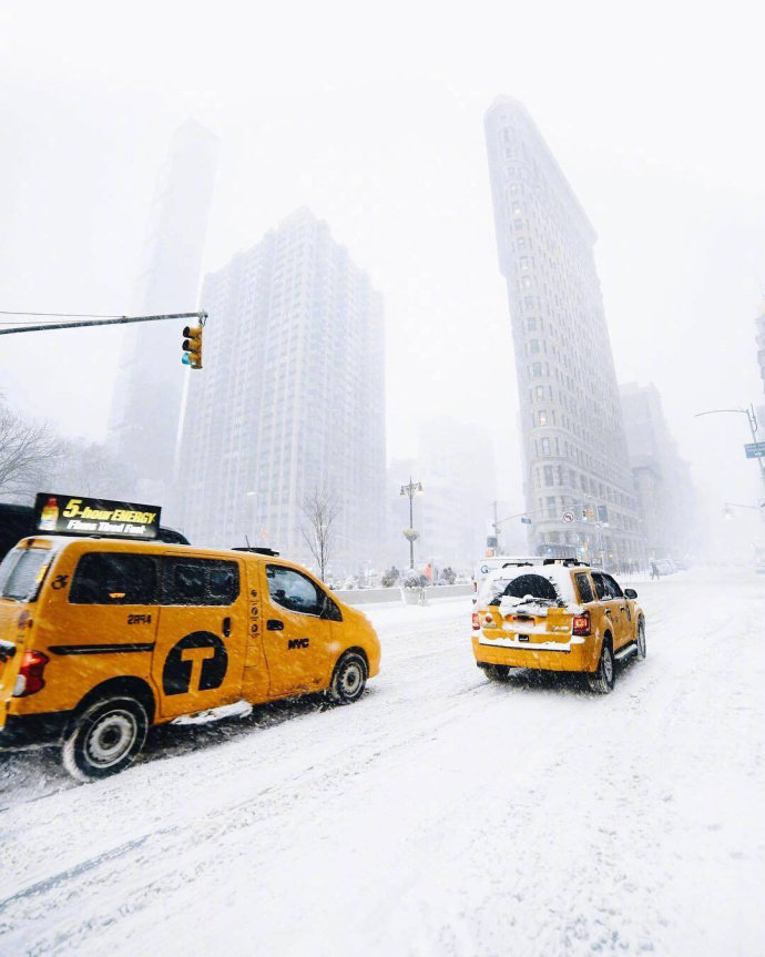 雪后的纽约。