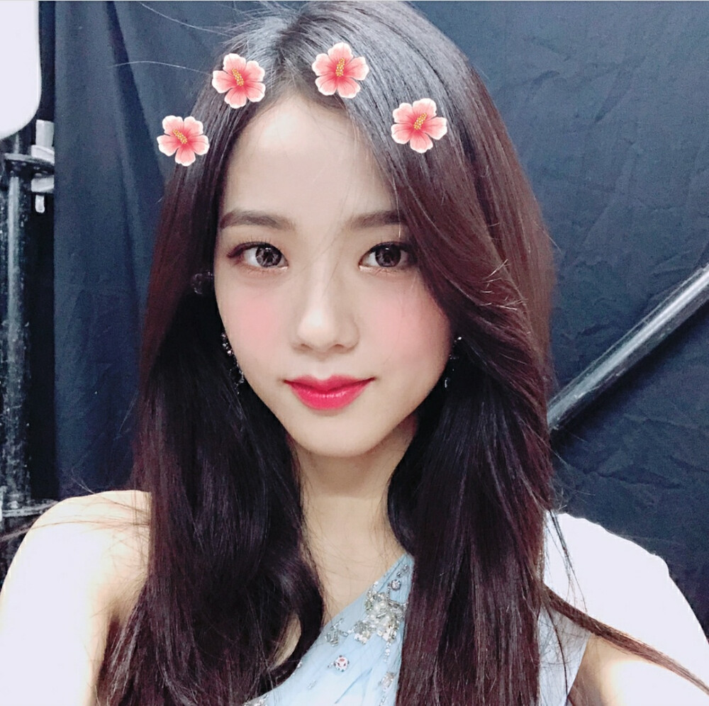 JISOO✨