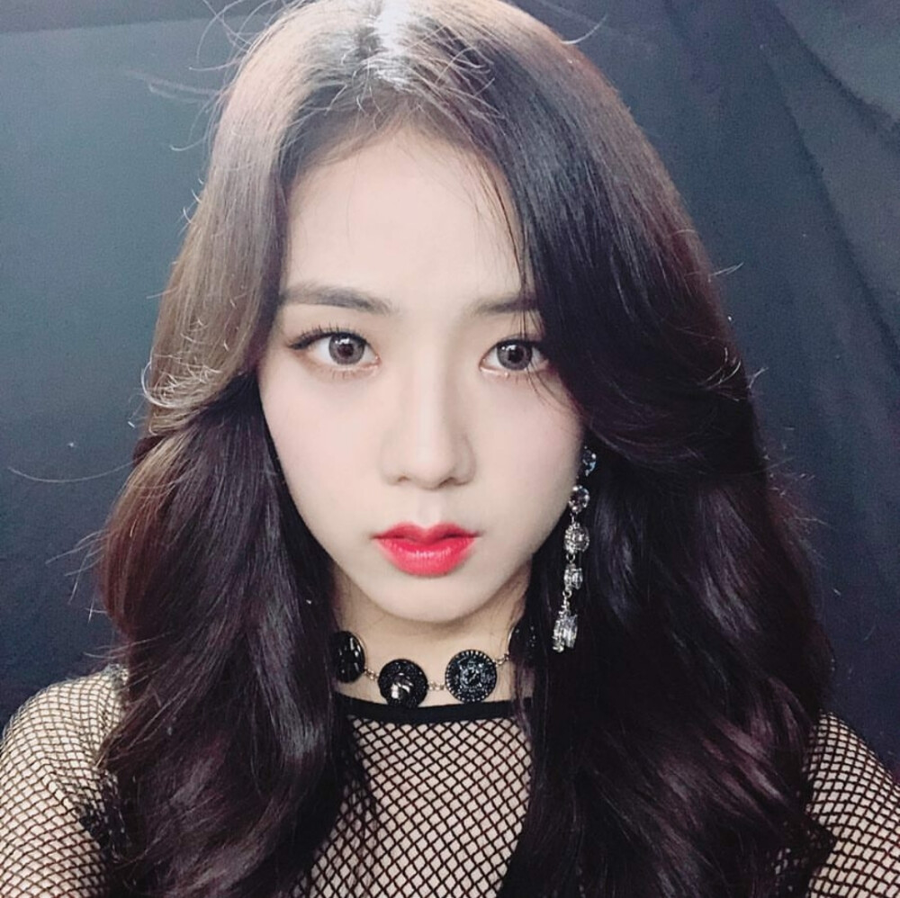 JISOO✨