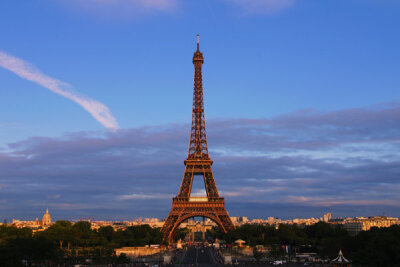 法国路邂逅巴黎浪漫唯美的埃菲尔铁塔