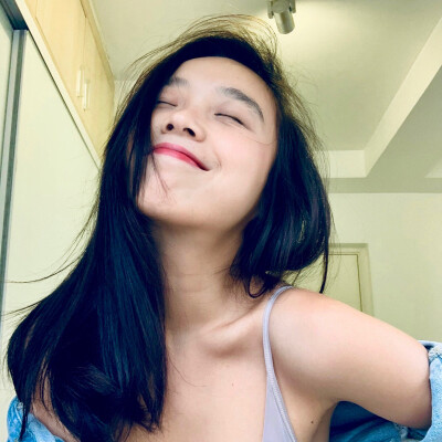 转自wb陈美莹 人美笑起来啊爆炸好看！