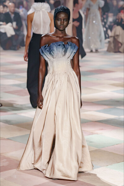 Christian Dior（迪奥）2019巴黎春夏高级定制系列