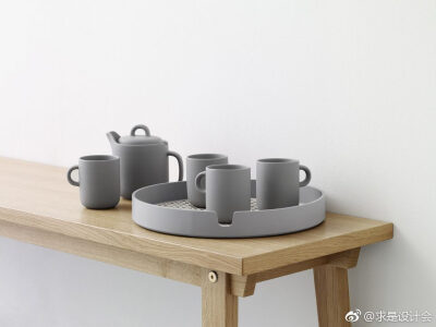 沙龙托盘，丹麦 / Simon Legald for Normann Copenhagen。#求是爱设计#