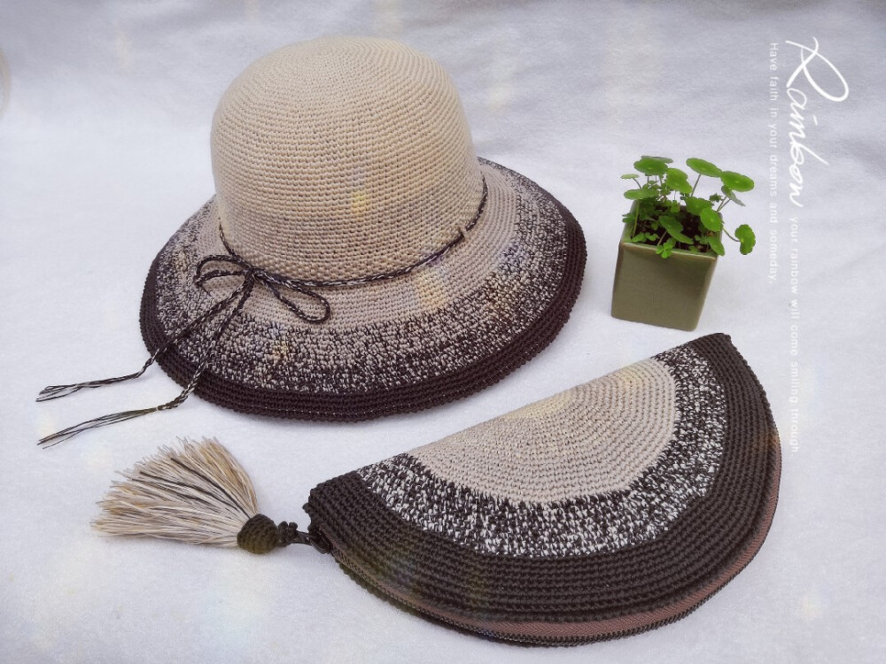 渐变系列棉草帽子