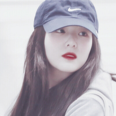 温执欢/裴珠泫.
“你是我的.”