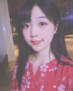 AKB48 TeamSH一期生管天天    自调色