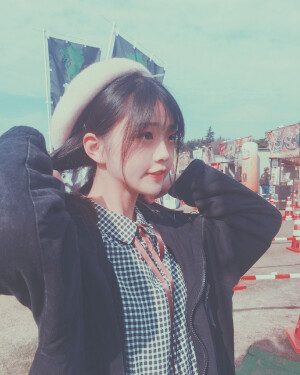 AKB48 TeamSH一期生管天天    自调色