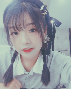 AKB48 TeamSH一期生管天天    自调色