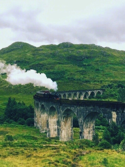 格伦芬南高架桥，开往霍格沃茨魔法学院的列车 #旅行#