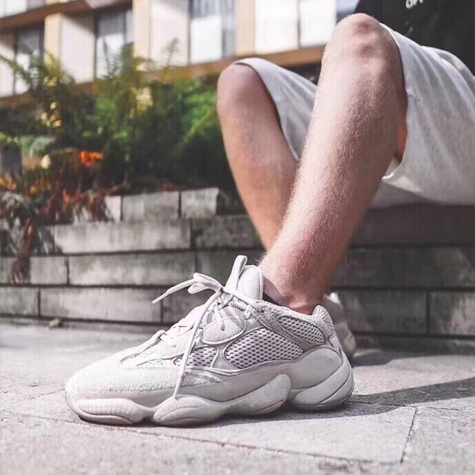 阿迪达斯Adidas YEEZY Desert Rat 椰子500