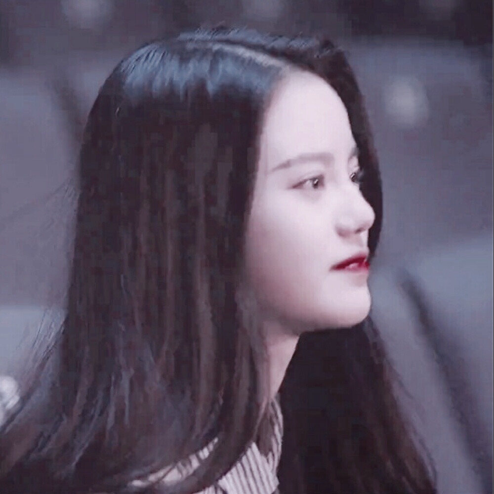 孙珍妮
二传注明今晚