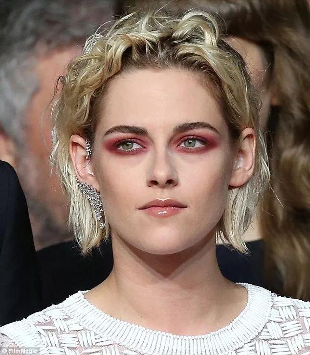 Kristen Stewart 克里斯汀·斯图尔特