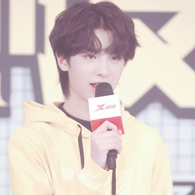 黄明昊