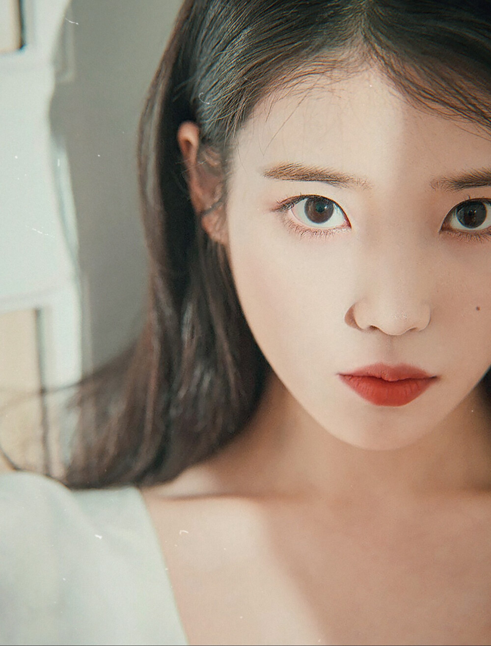 IU