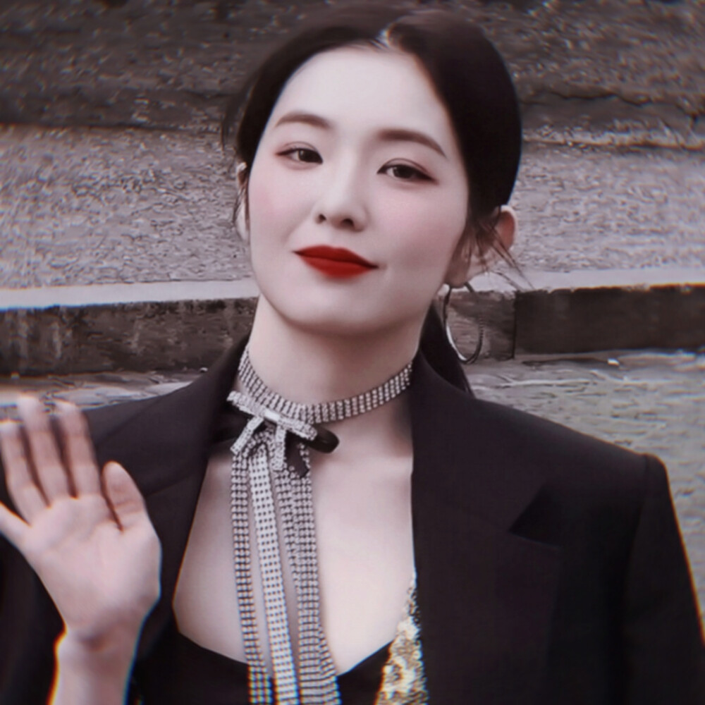 裴珠泫
©®权烈