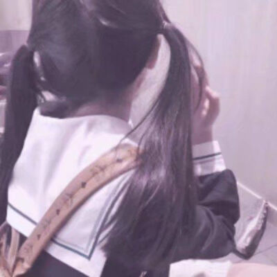 头像女 图源小妖精 眼熟苏白。