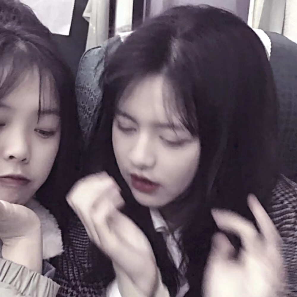 头像女 图源小妖精 眼熟苏白。