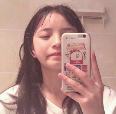 头像女 图源小妖精 眼熟苏白。