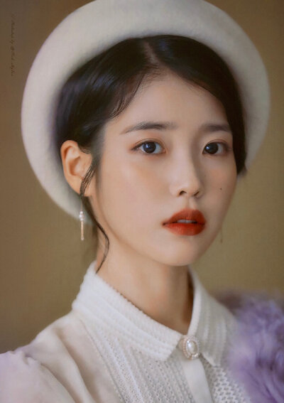 iu♡
李知恩