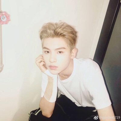 黄明昊的贾富贵❤️❤️