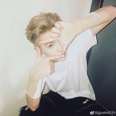 黄明昊的贾富贵❤️❤️